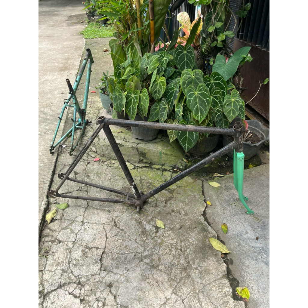 Frame sepeda bajul frame balap jadul 27 c700