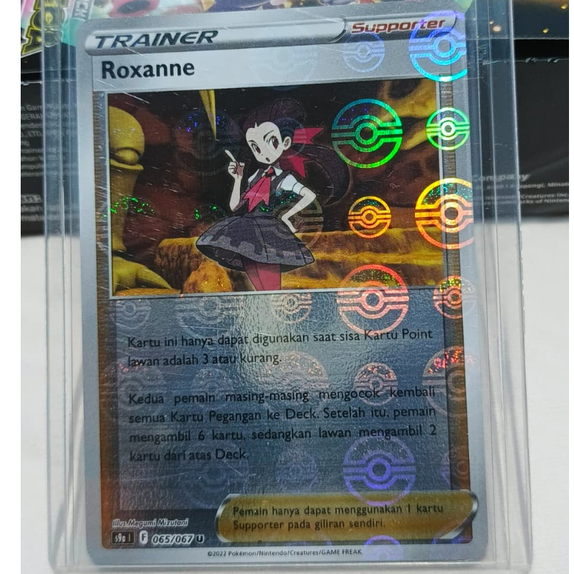 POKEMON Kartu TCG Roxanne Pokeball Reverse Holo 065/067 Original Mulus