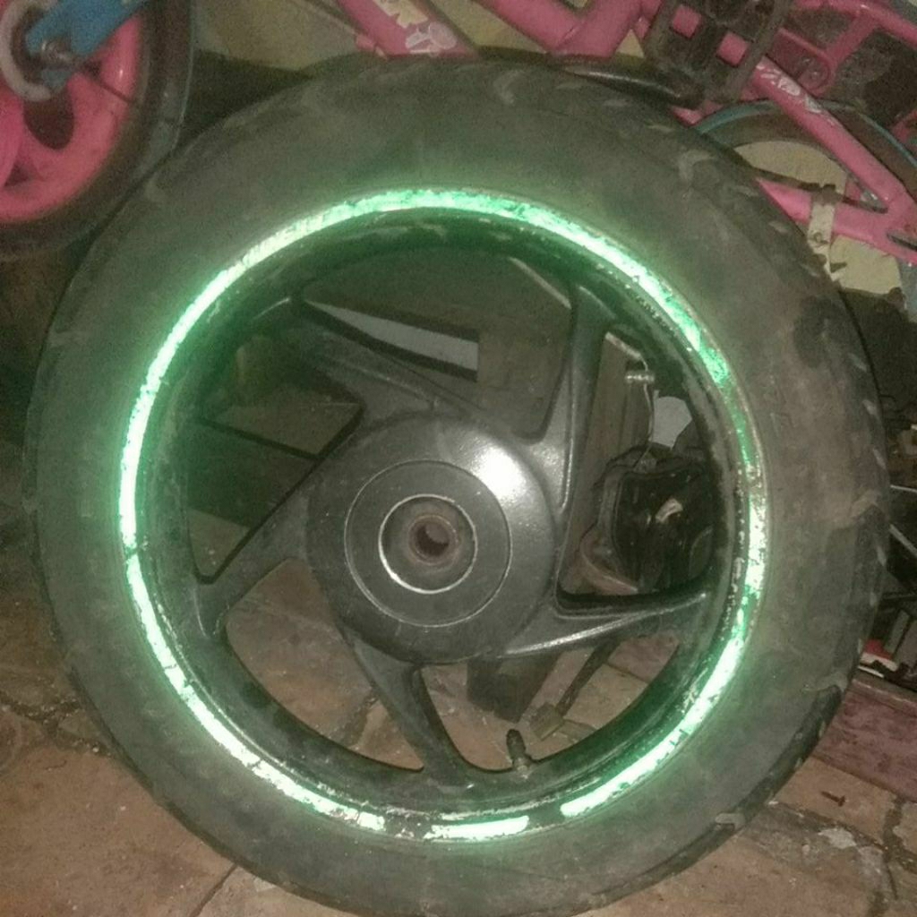 velg belakang vario 110 cabutan