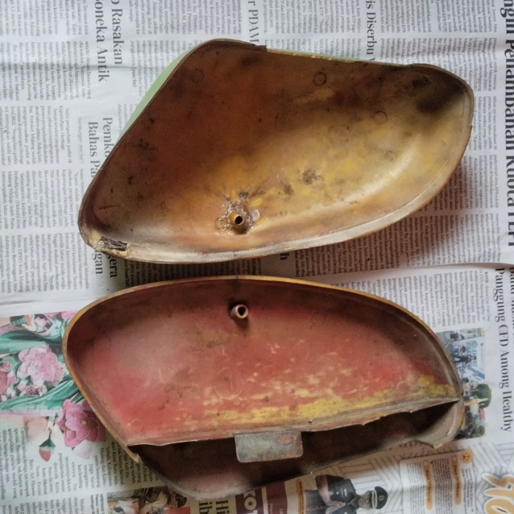 sepasang box tutup aki c70 original bahan gading