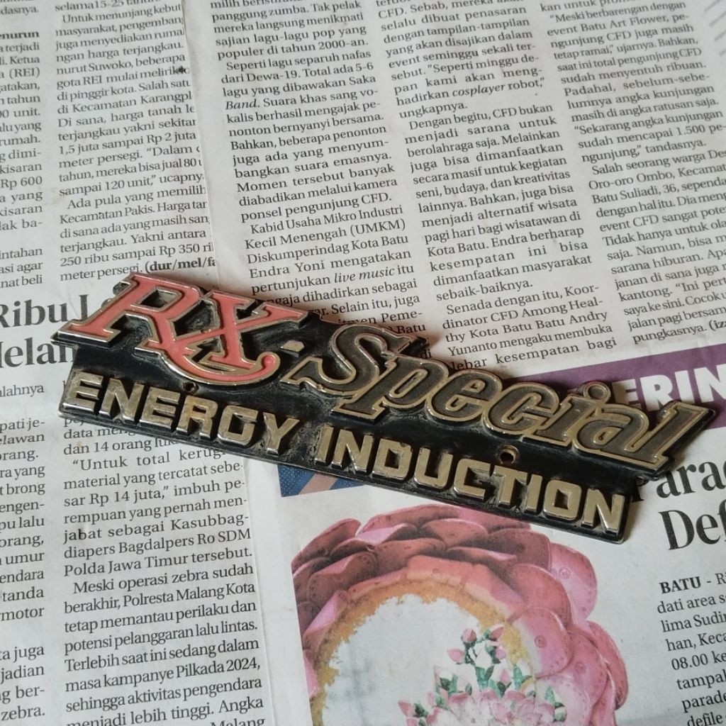 emblem body rx spesial original bekas kanan saja