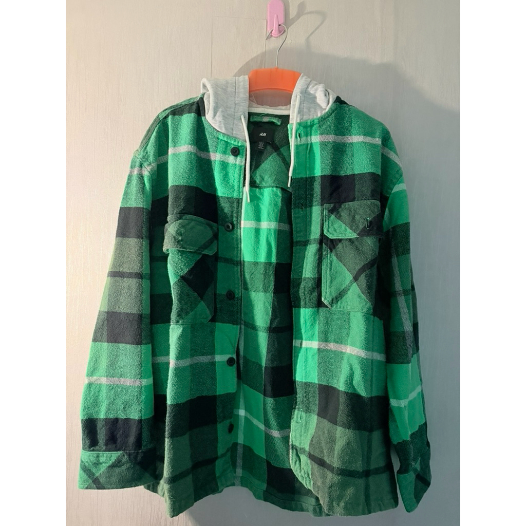 PRELOVED - hnm flannel green hoodie jacket SIZE S