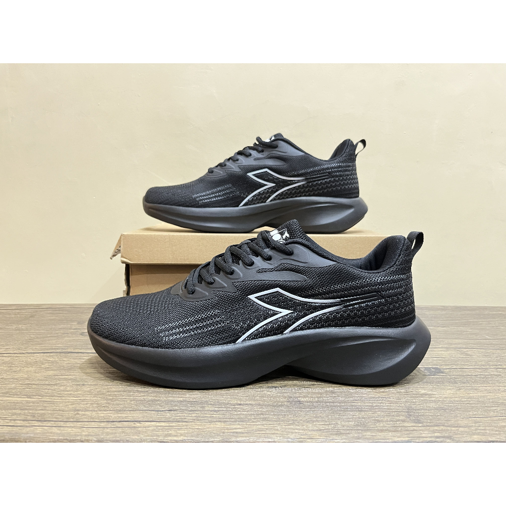 Sepatu Olahraga Casual Diadora Diadora Niole Full Black Original