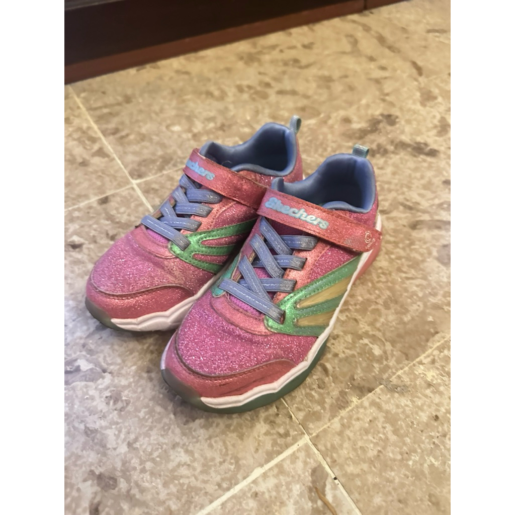 Skechers Pink Led Anak Cewek Size 31 Preloved