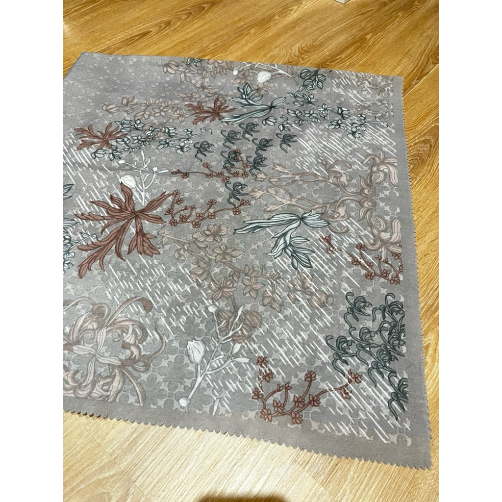 Hijab motif warna abu pl