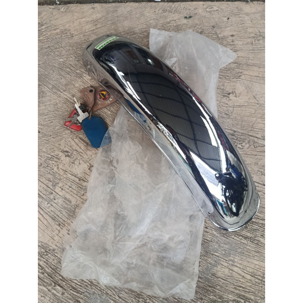 Spakbor slebor belakang Suzuki GP100 GP125 TRS