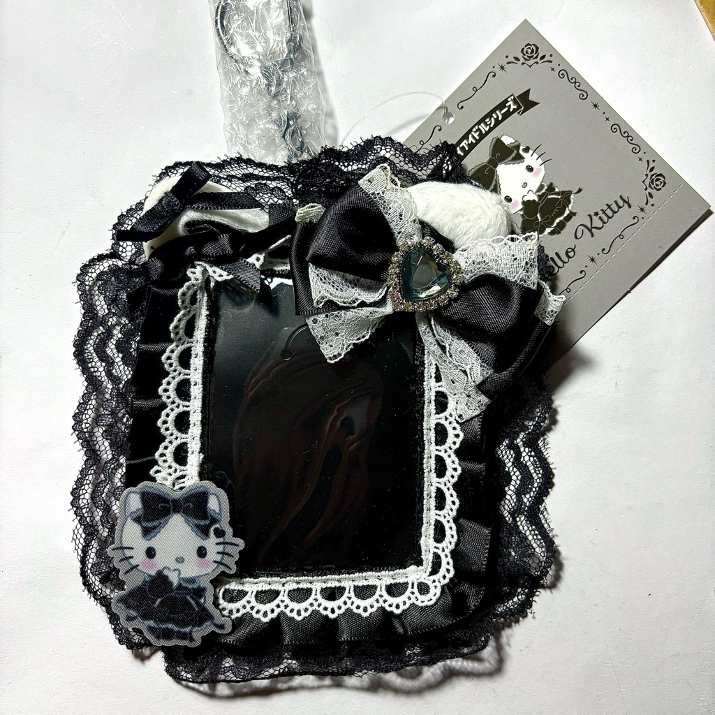 SANRIO Hello Kity Enjoy Idol Ghotic Night Party Series Card Holder Preloved