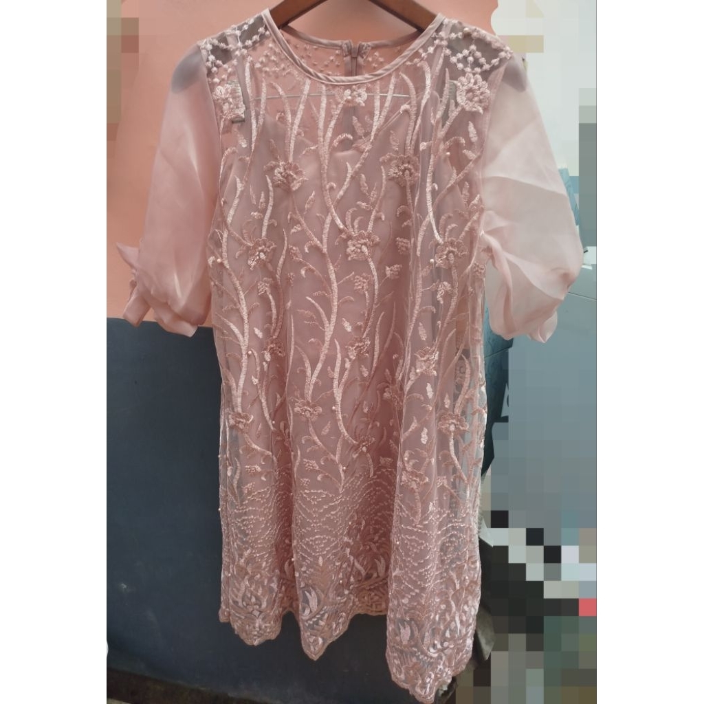 Preloved Dress Brokat Kondangan dan Lebaran Blush Pink Miss Nomi