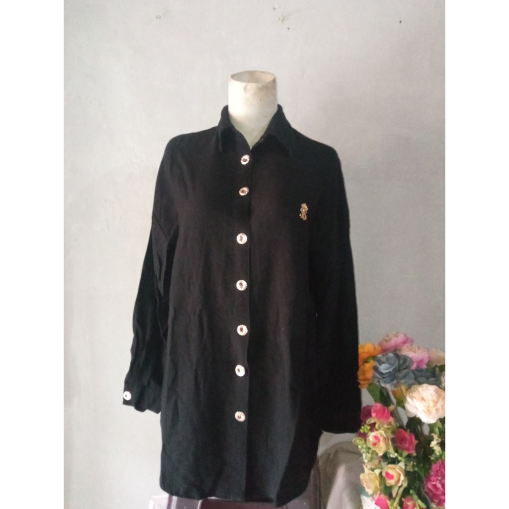 preloved atasan Shella Saukia