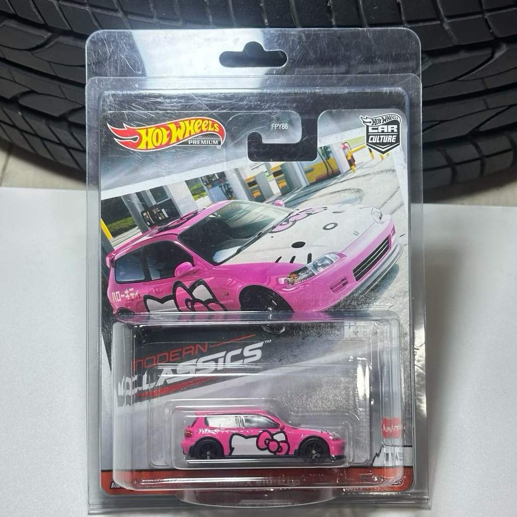 Hot Wheels Modern Classic Hello Kitty Pink