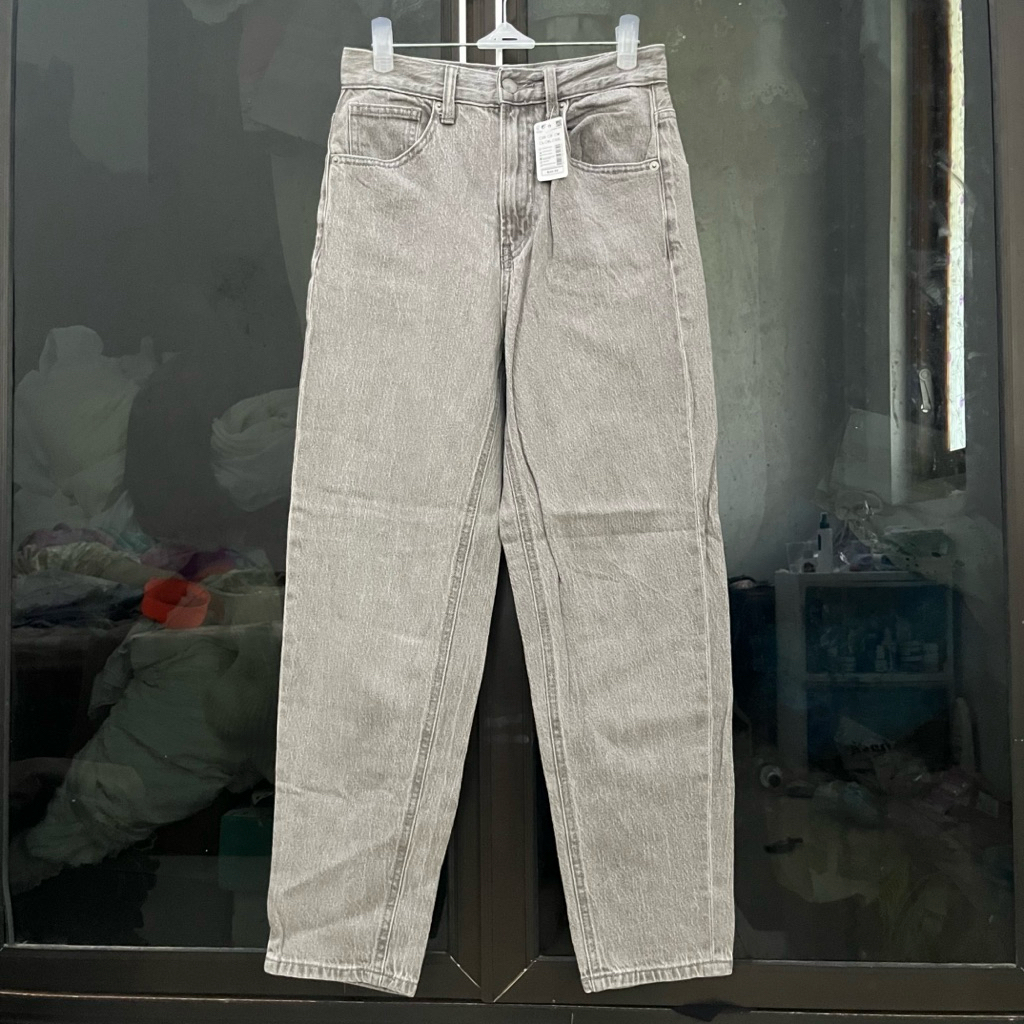 GU Barrel Jeans Grey