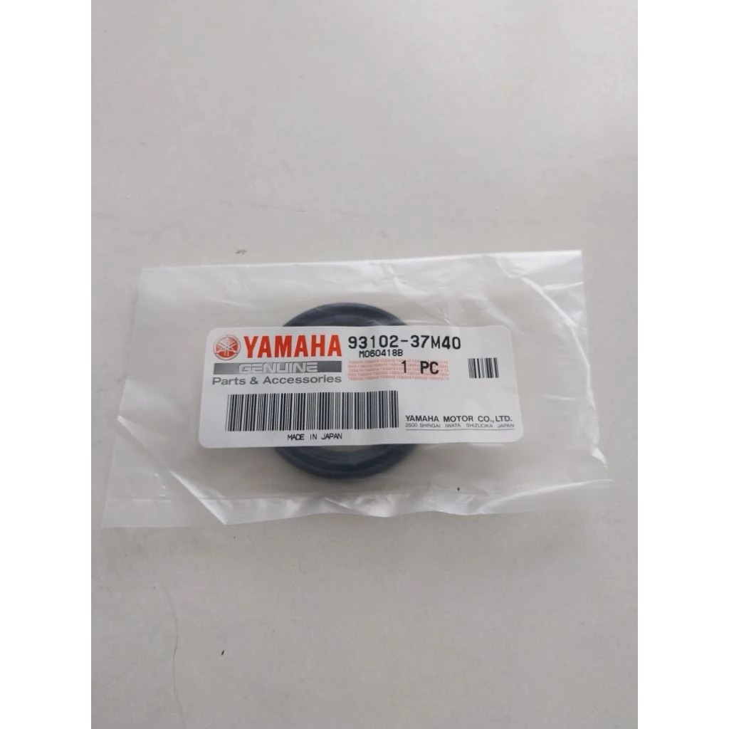 OIL SEAL 93102-37M40 UNTUK MESIN TEMPEL YAMAHA 50PK 4TAK