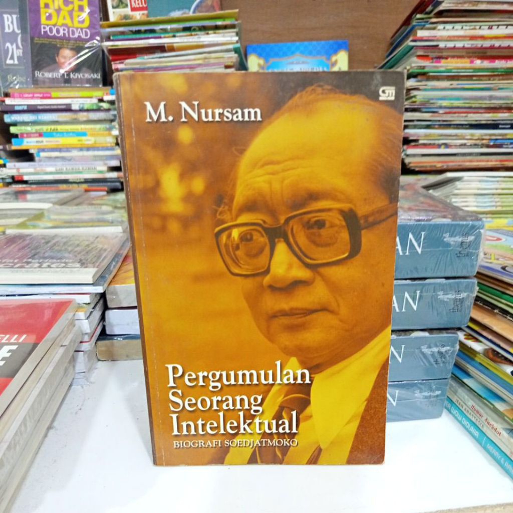 buku pergumulan seorang intelektual geografi soerjoko m nursam Gramedia buku bekas original