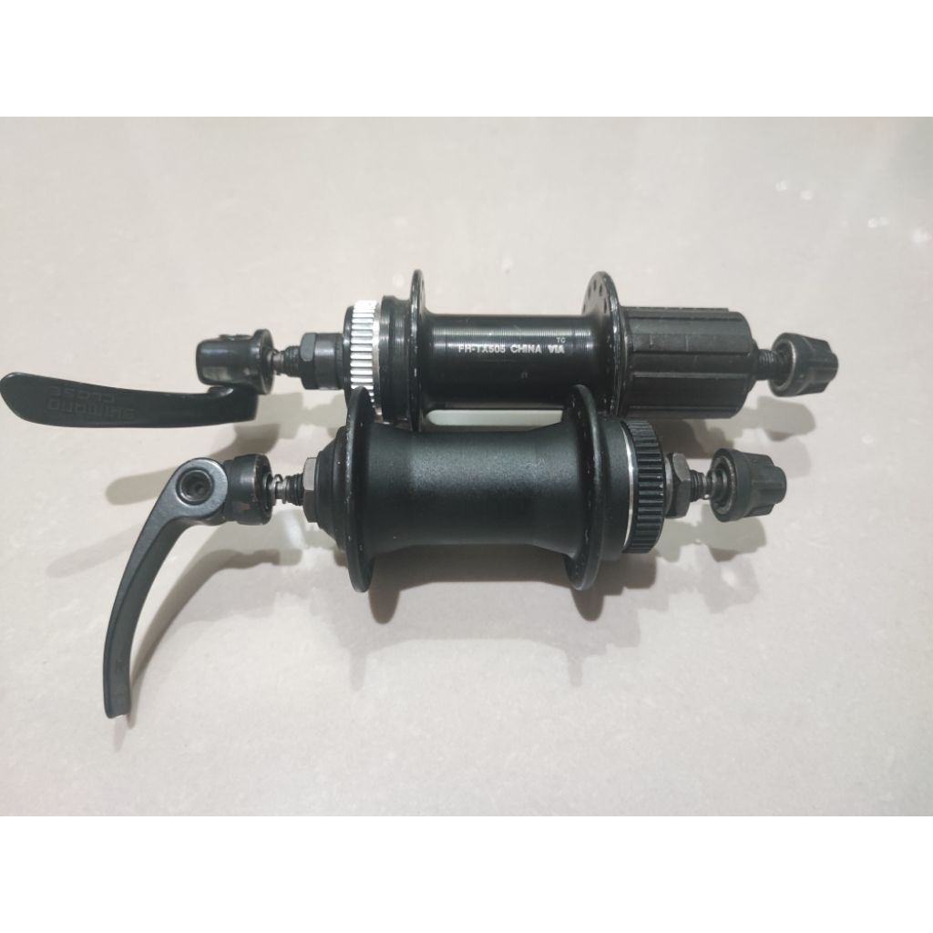 Hub Freehub sepeda shimano centerlock 32H QR inc as qr nya ,kondisi mulus