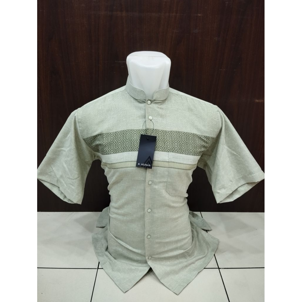 Alisan Baju Muslim Koko Pria Motif Mozaik Lengan Pendek Reguler