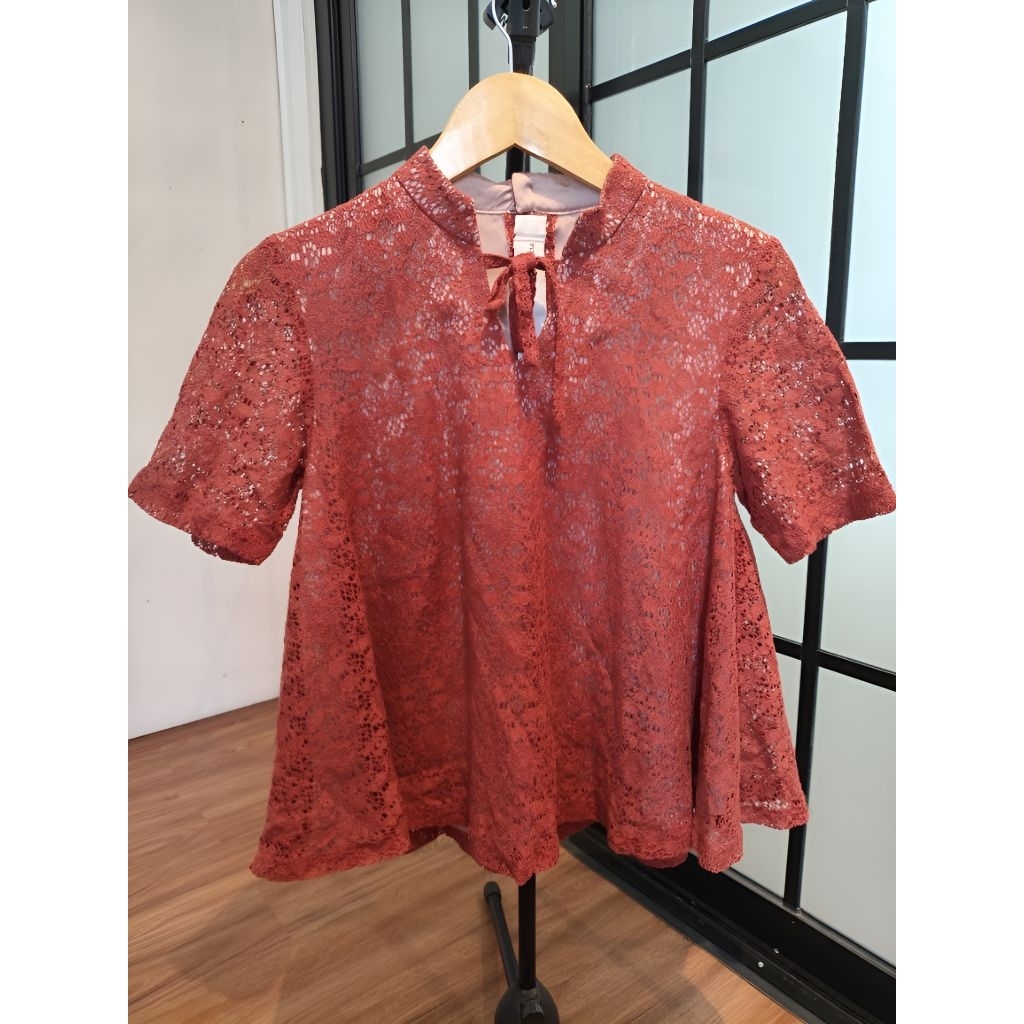 Atasan/Blouse Batik Brukat Kultur Dea Valencia[Preloved]-Ld 96