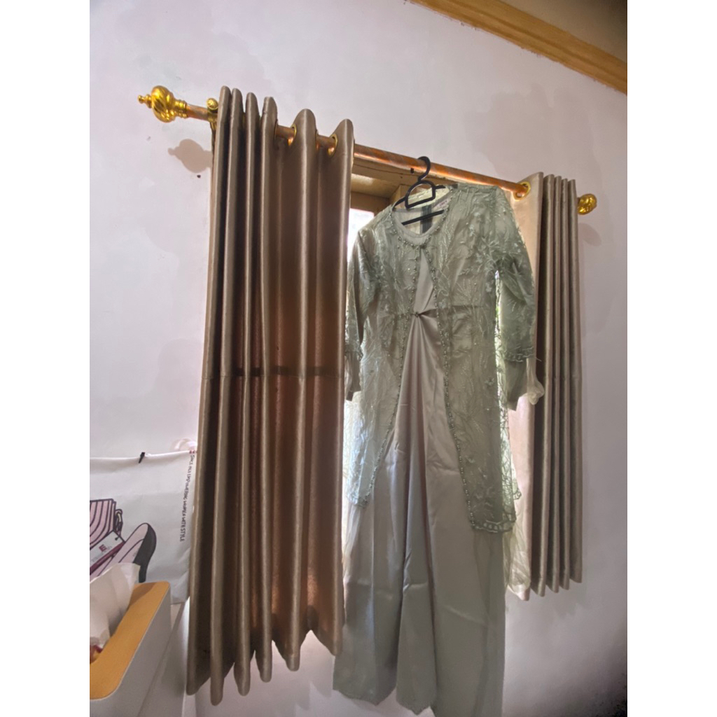 dress warna sage free hijab (preloved)