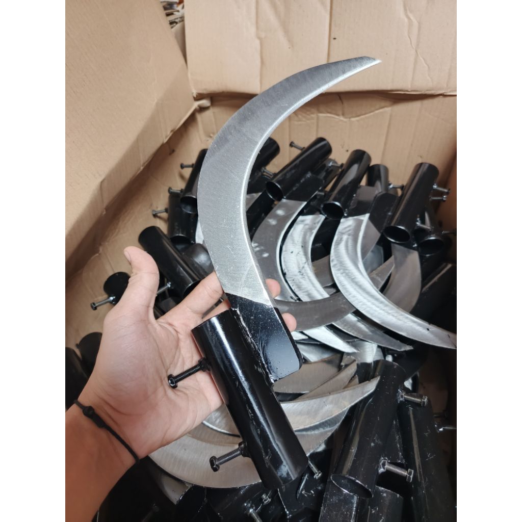 EGREK SERBAGUNA - EGREK SAWIT - EGREK PISAU SERBAGUNA - EGREK MULTIFUNGSI Egrek Buat Panen Buah Sawi