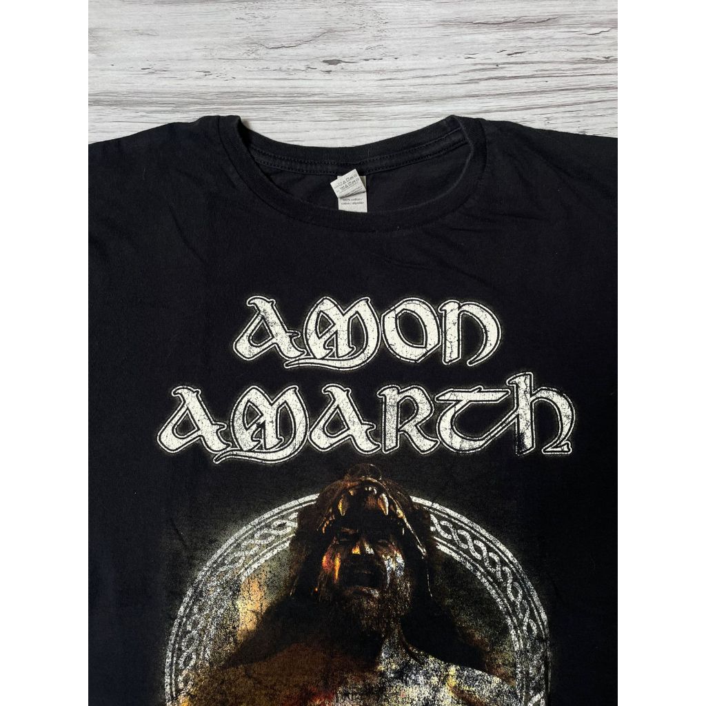 PAKAIAN PRIA KAOS BAND METAL AMON AMARTH TAG GILDAN SIZE LARGE BLACK