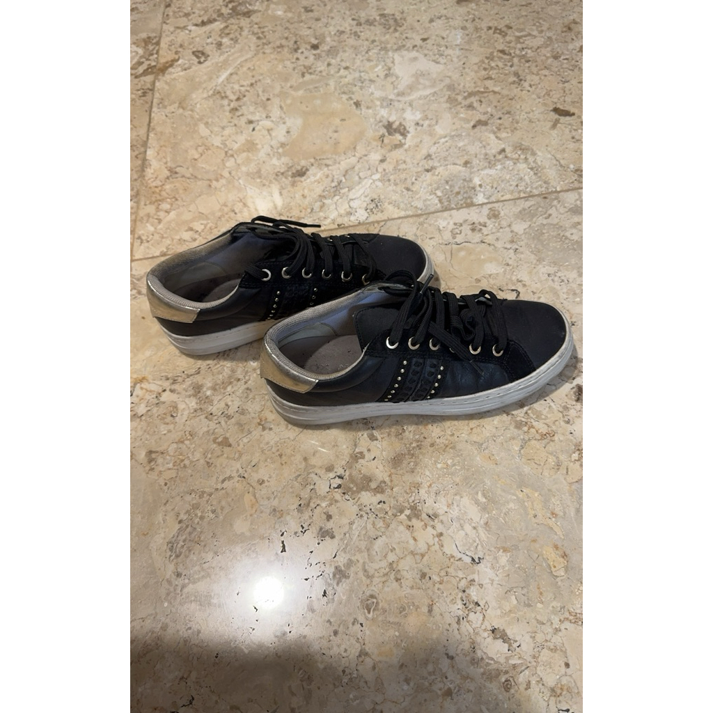 Sepatu Geox Hitam Wanita uk 37 preloved