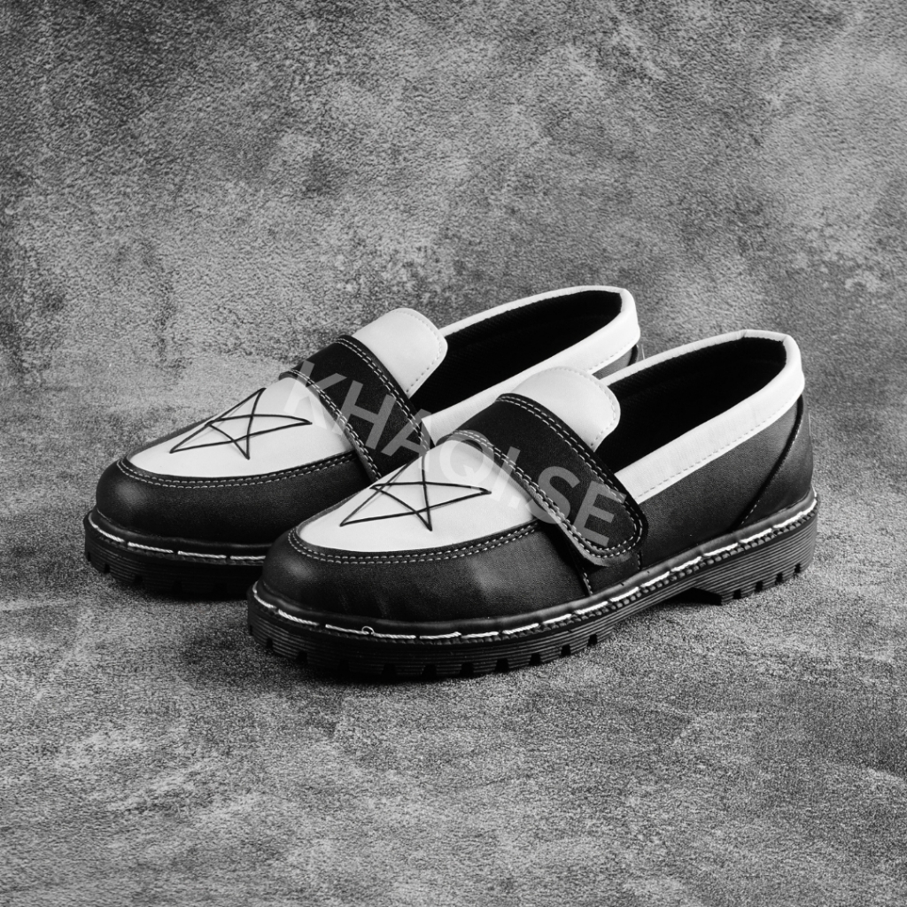 Sepatu Penny Loafers Docmart Bintang Hitam Putih Vintage Pria Wanita Casual Formal