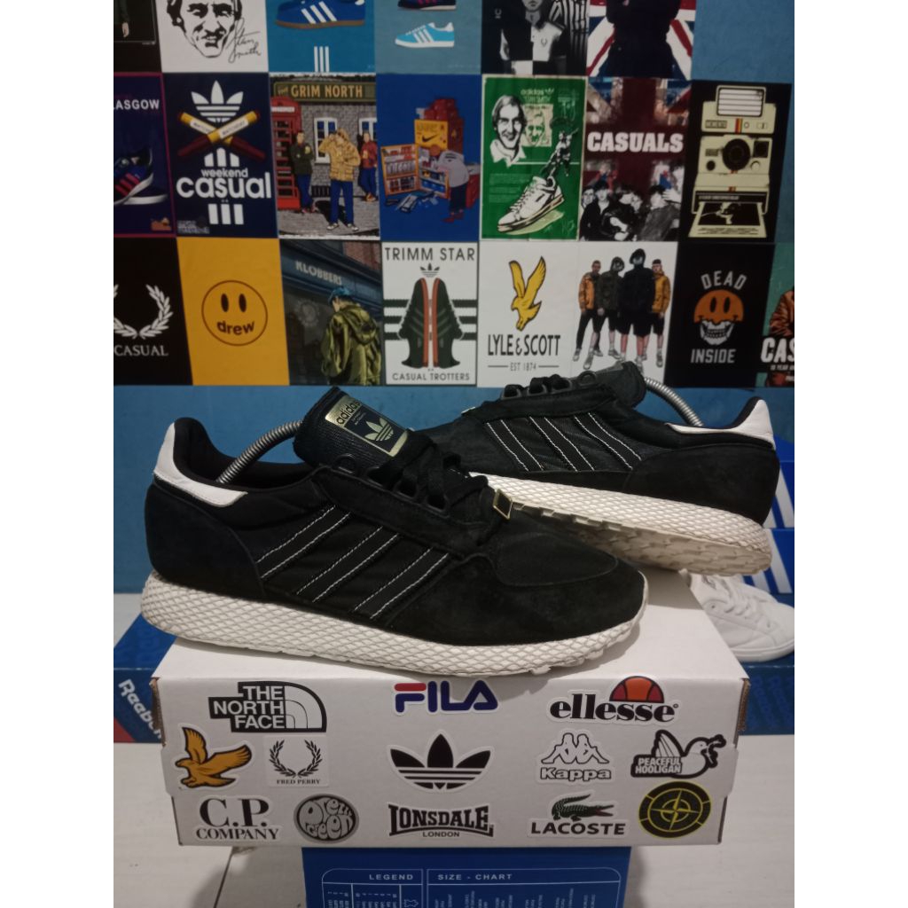 sep4tu casual adidas forest grove size 44/28 cm