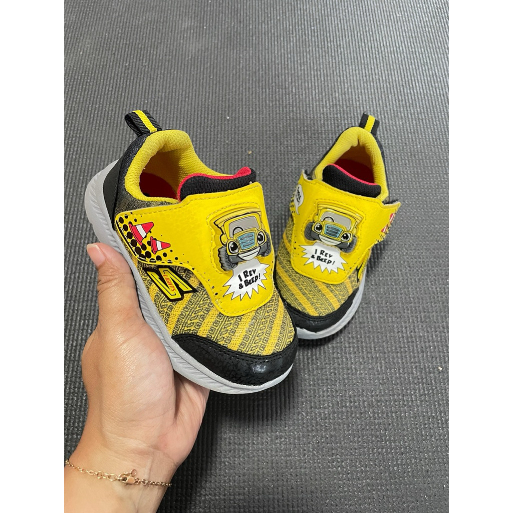 Sepatu Skechers size 24 insole 14cm