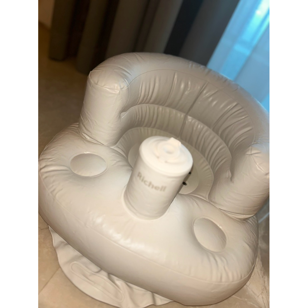 Richell Soft Baby Chair / Kursi Duduk Bayi Inflatable / Sofa Bayi Pompa – Preloved Like New
