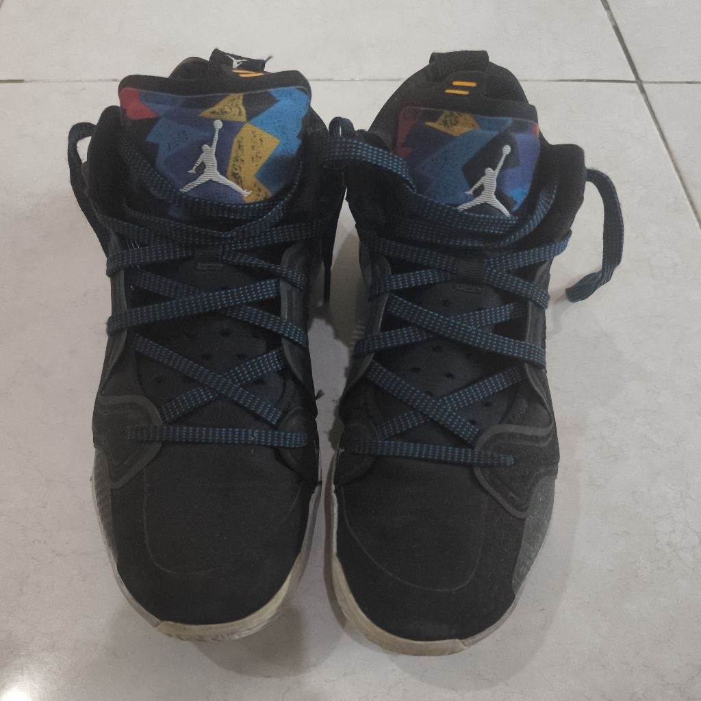 Preloved sepatu basket N*ke Air Jordan 37 Low