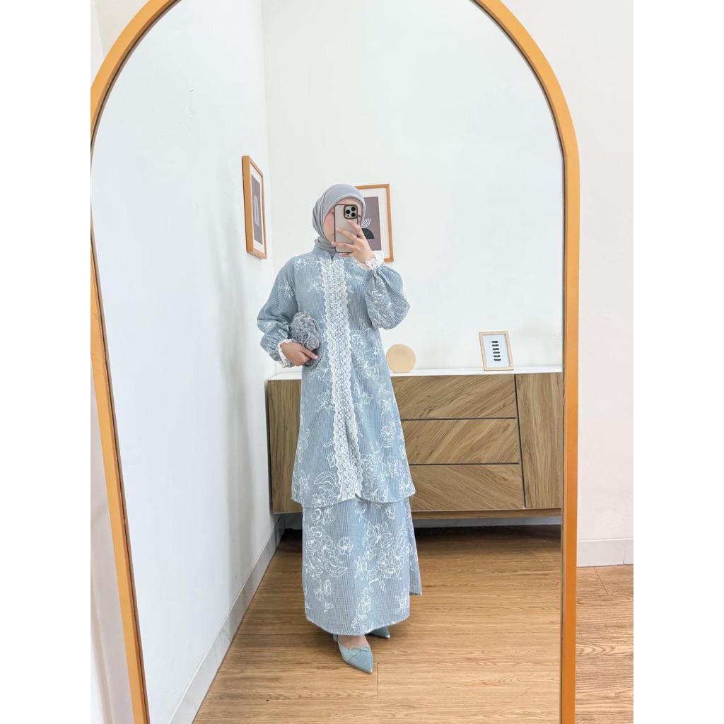 MALAYA SET LOCANA LABEL