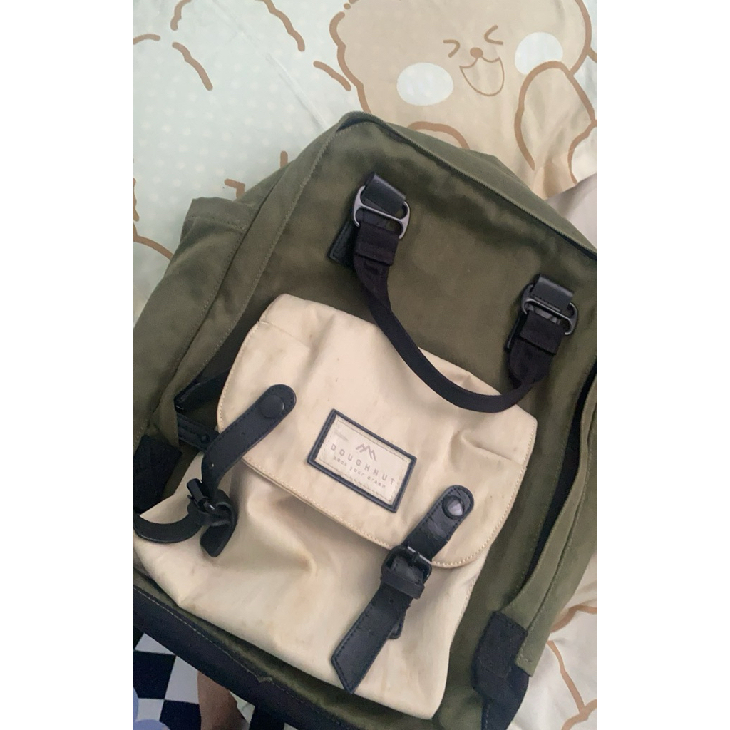 (Preloved) Backpack Doughnut