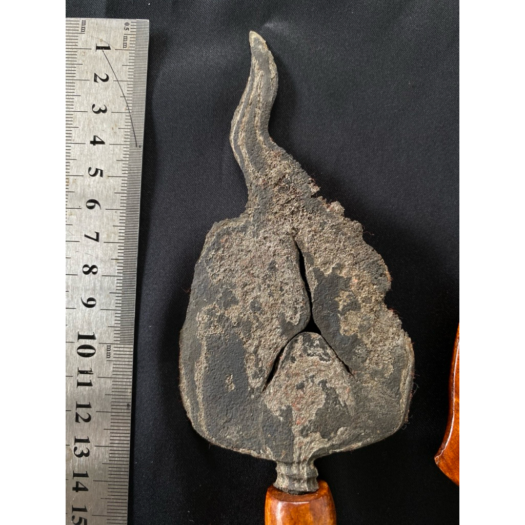 Pusaka Banyak Angrem Pamengkang Jagat