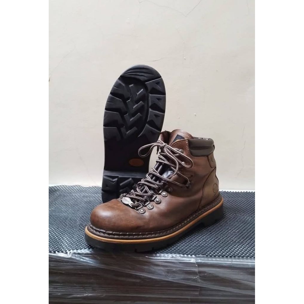 Sepatu Boots 'Dockers'