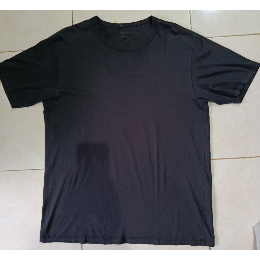 Kaos Uniqlo Airism Black Original Preloved