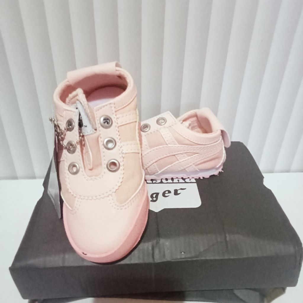 Sepatu anak cewek model onitsuka tiger