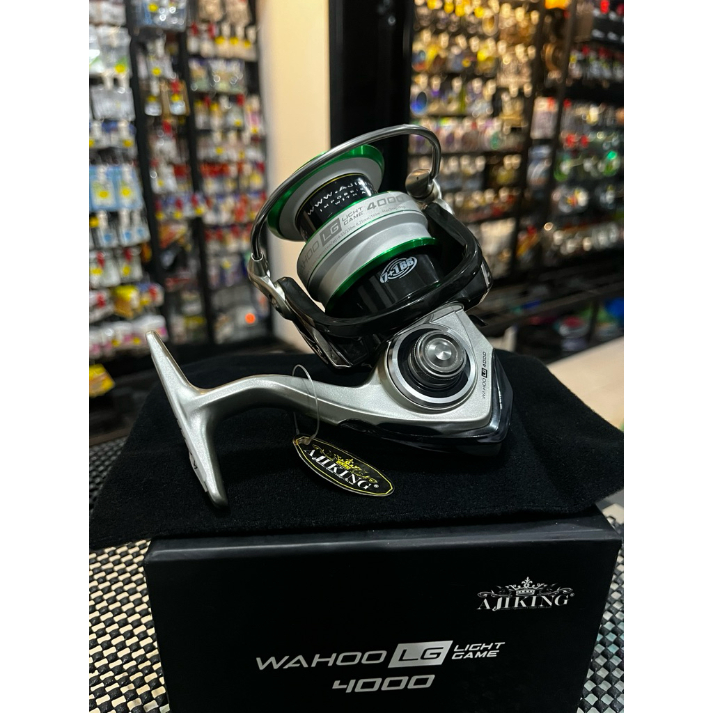 Reel Ajiking Wahoo LG 4000 Light Game