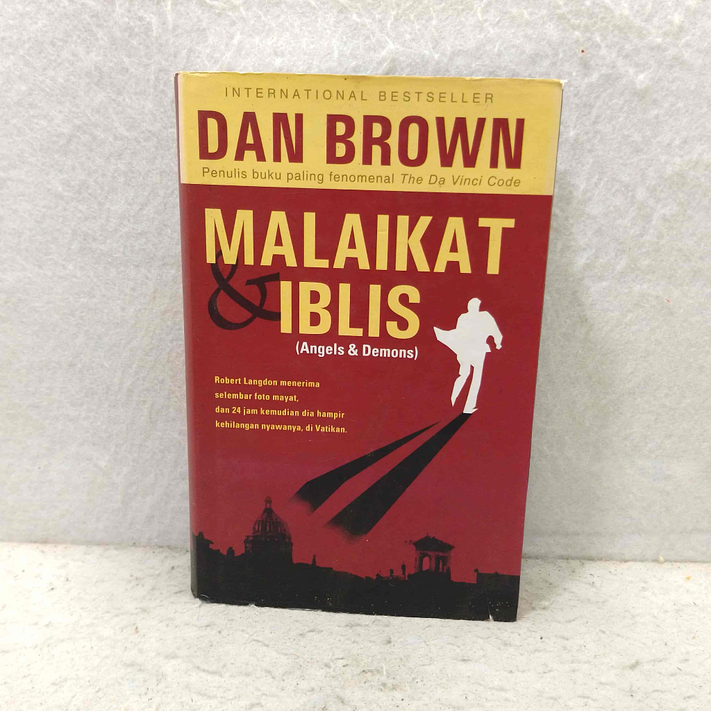 Buku Novel - Malaikat & Iblis - Angels & Demons - thriller misteri karya penulis Amerika Dan Brown