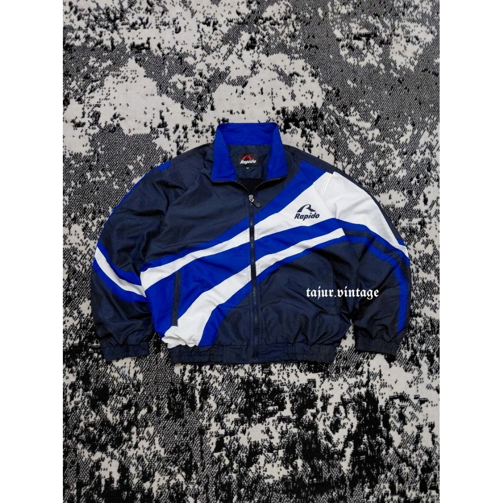 Windbreaker RAPIDO color block, material parasut full print guys, wajib punya warnanya asik.•
- Size