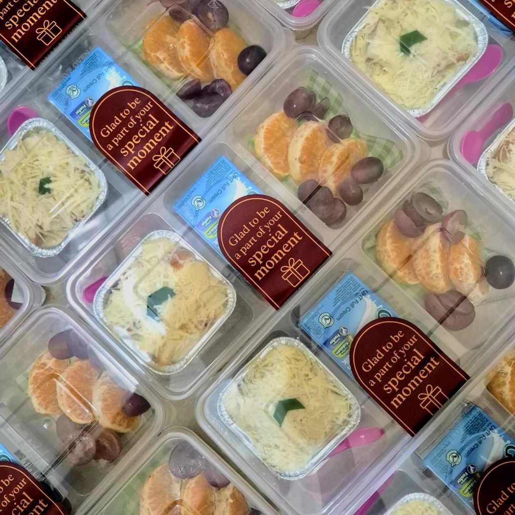 Max H-1 Parcel Bingkisan Hadiah Hampers Setup Roti Tawar Susu Buah Snack Sehat Mini Ultah Ulang Tahu