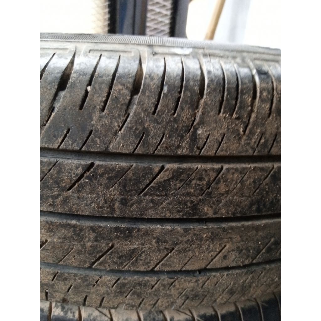 ban dunlop 185-70 R14