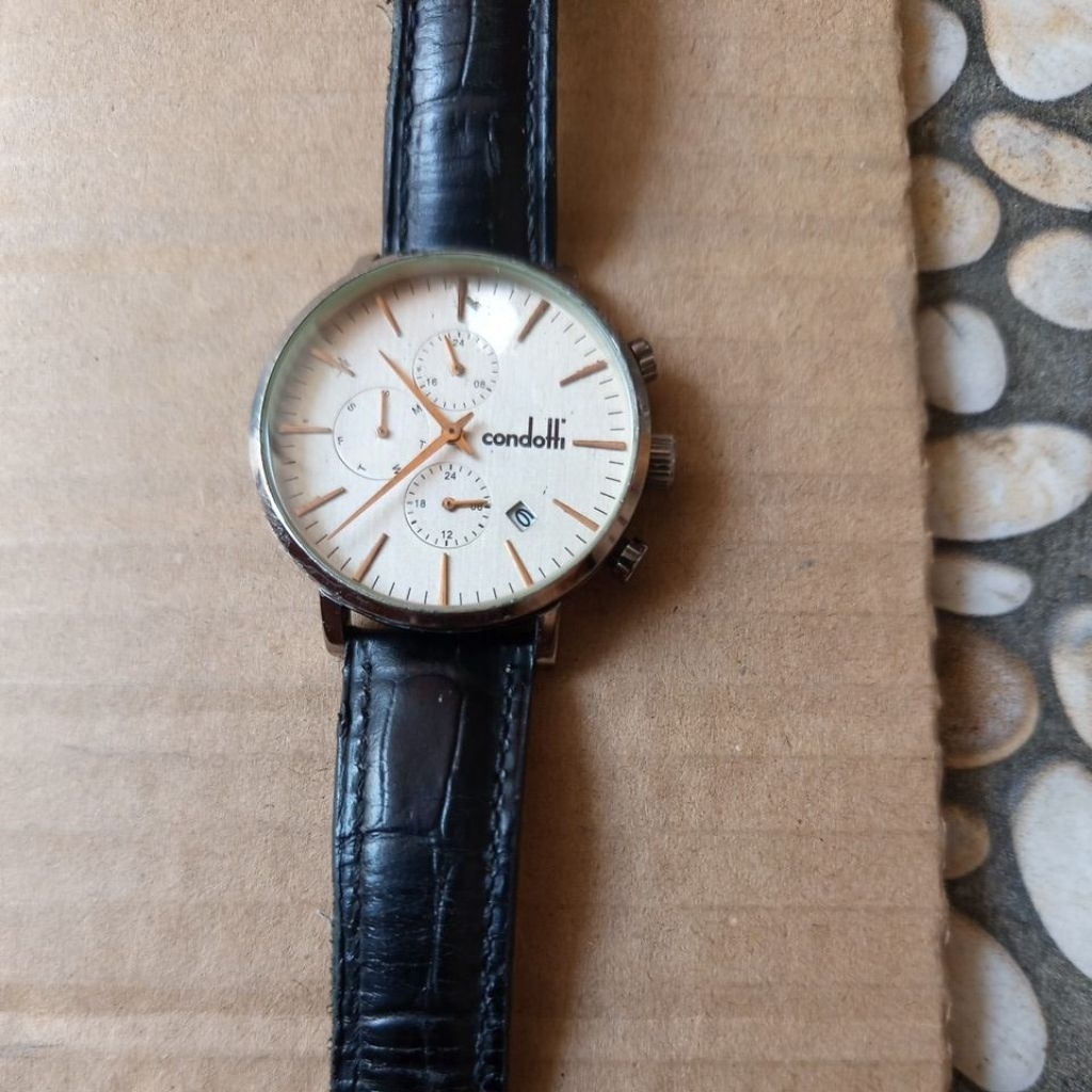 jam condotti quart chrono original bekas