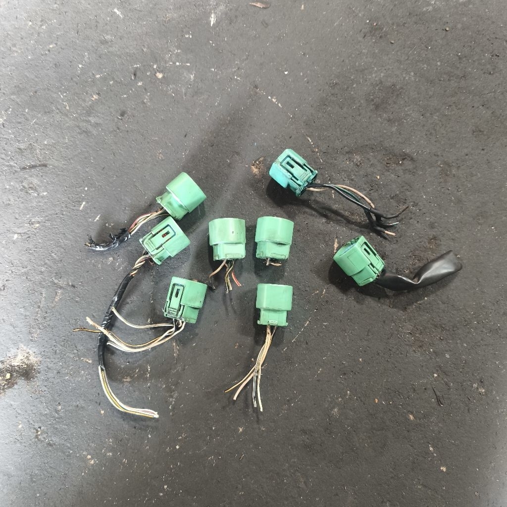 Socket Soket Altenator Dinamo Amper Honda Stream/Civic/Crv/Ferio/Jazz lama/Accord Soket bulet 4kabel