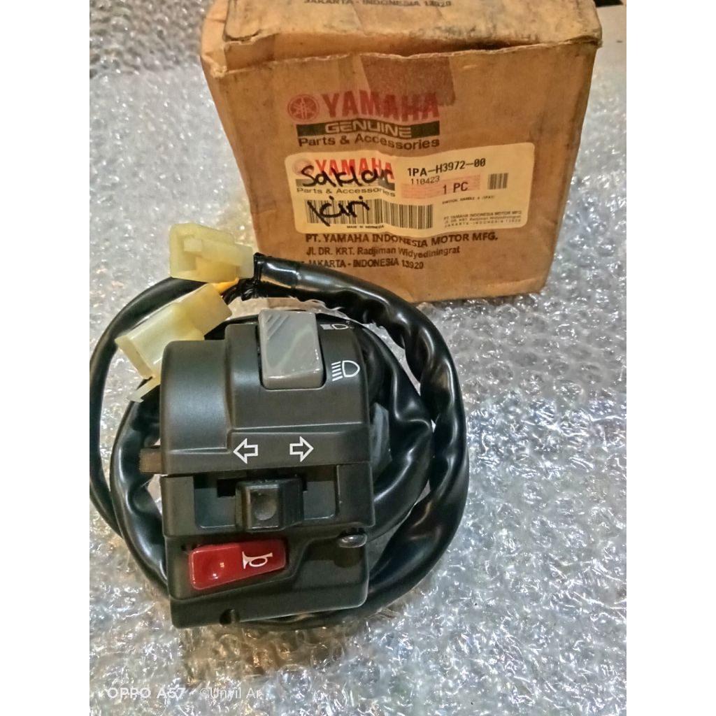 Saklar Kiri Holder Vixion New 2013 Original Yamaha