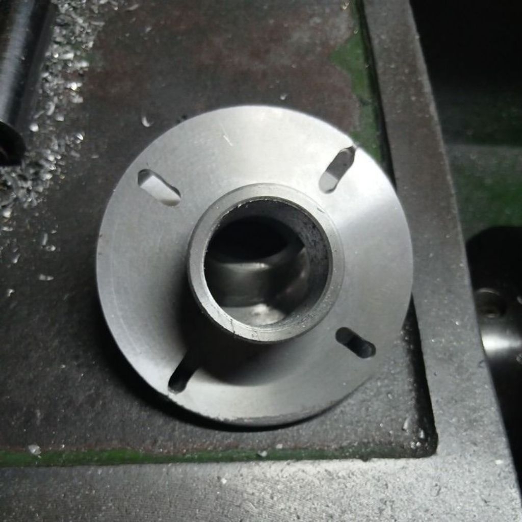 Adaptor driver corong tweter drat dalam bahan dural / sambungan driver tweter