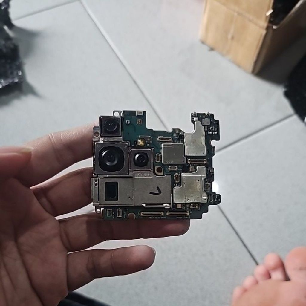 Mesin Samsung Galaxy S22 Ultra inter 12/512 GB