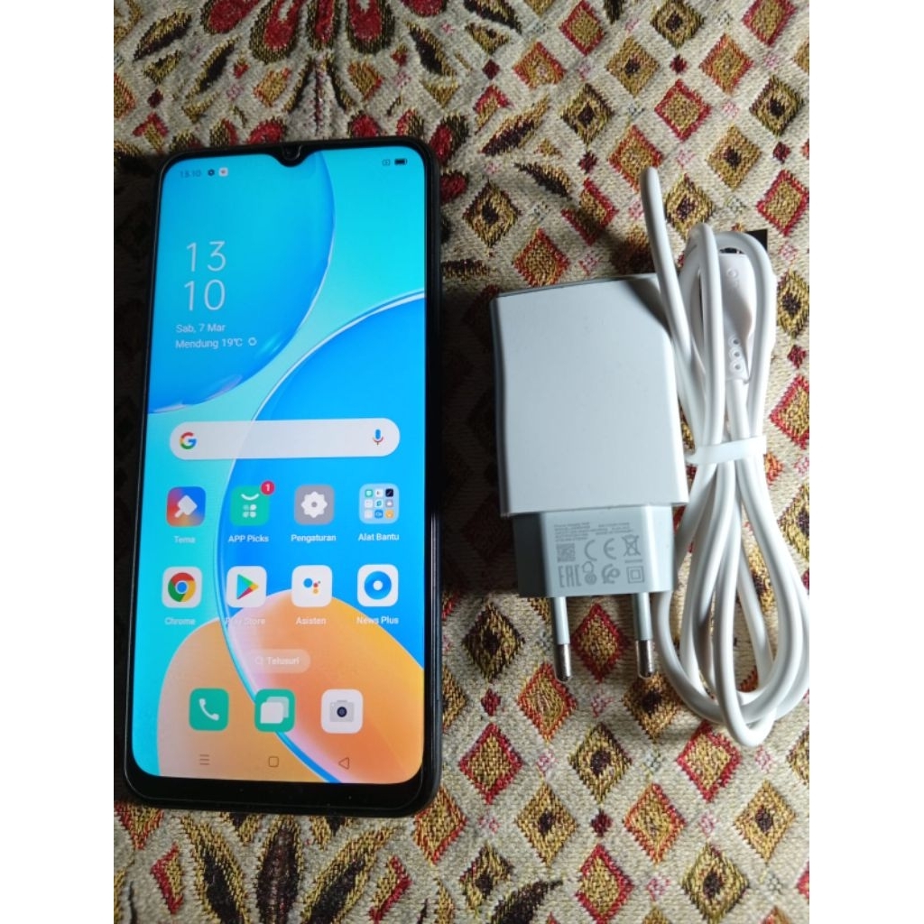Di jual HP Oppo A15S RAM 2/32 Barang Bagus kondisi Normal siap Pakai