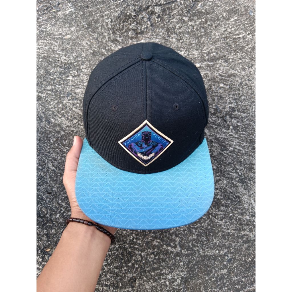 Topi Snapback Black Panther