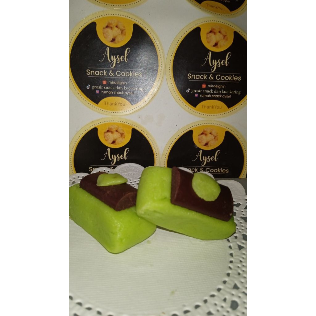 kue kering rasa pandan stik coklat