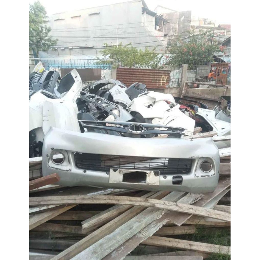 bumper bemper depan Toyota Avanza tipe G 2012 2013 original copotan