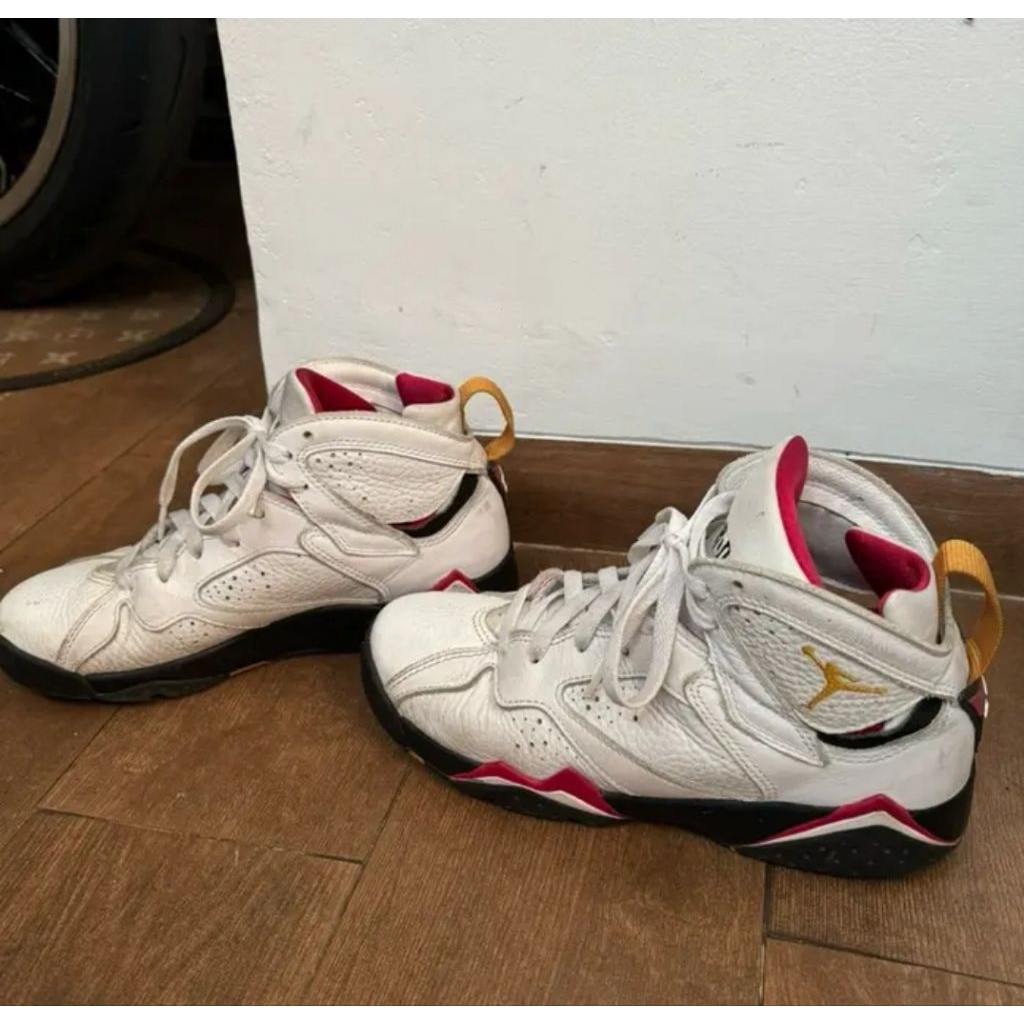 preloved sepatu nike jordan putih ukuran 23